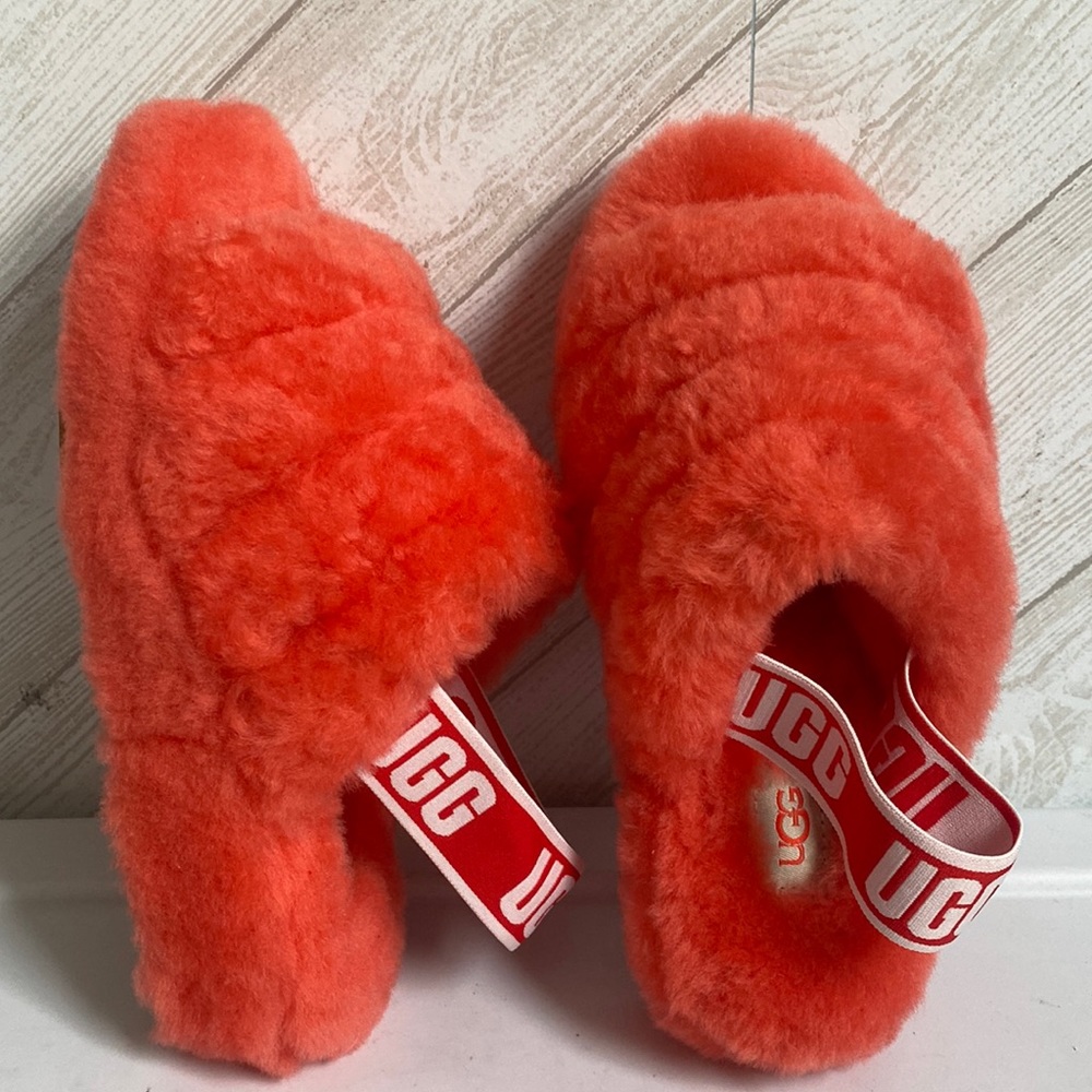 NEW UGG Fluff yeah fuzzy slippers 5 36